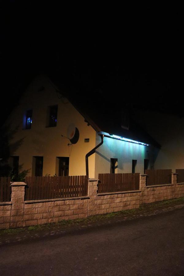 Prazdninovy Dum Jirkov Villa Zelezny Brod Exterior photo